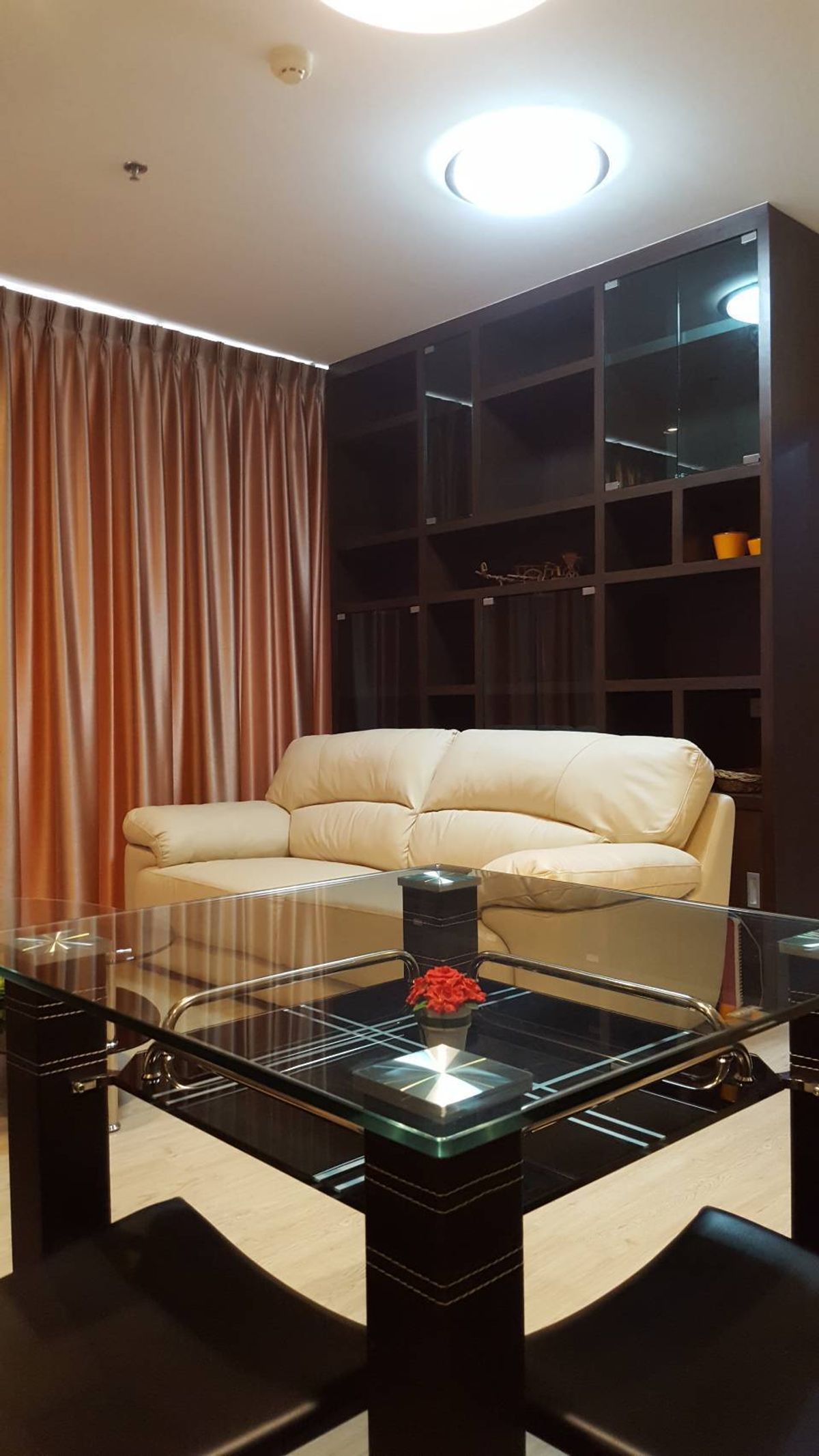 For RentCondoLadprao, Central Ladprao : For Rent: The Issara Ladprao (Di Issara Lat Phrao) attached to Big C Ladprao, near MRT, Lat Phrao, only 350 meters.