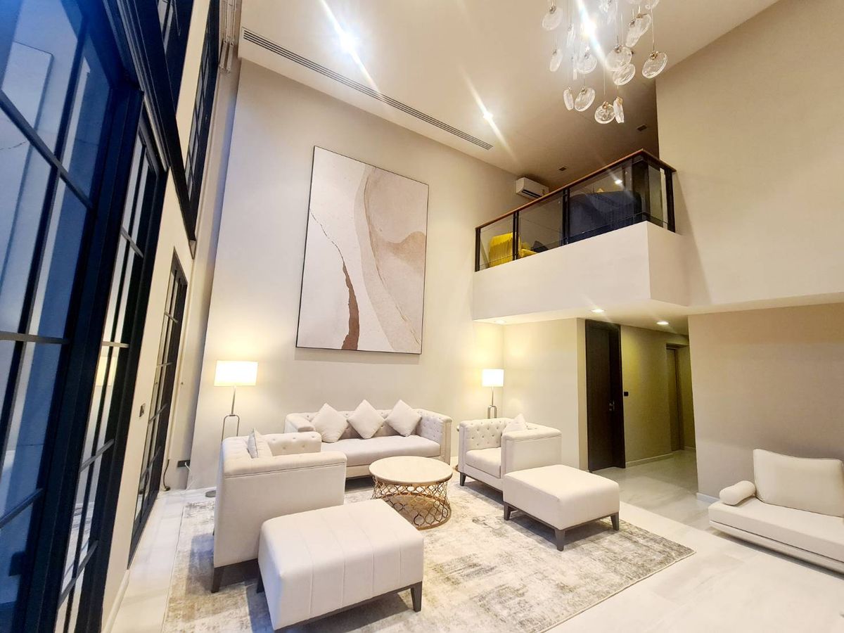 ทาวน์โฮมสุขุมวิท อโศก ทองหล่อ :  Quarter 31 I Modern House with 4 bedroom in Phrom Phong