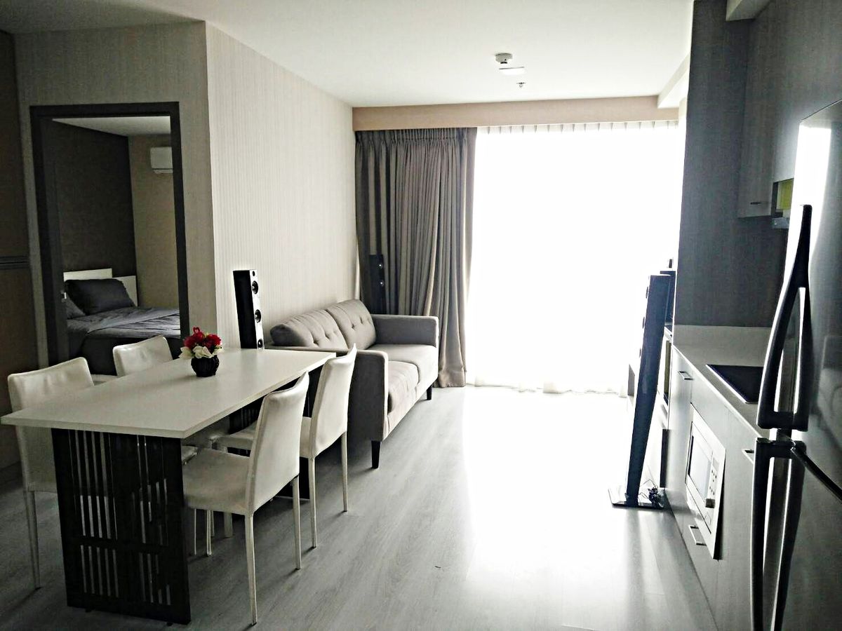 For RentCondoChaengwatana, Muangthong : Rent 2 bedrooms, 2 bathrooms, Grene Chaengwattana, Grene Chaengwattana, rent 16,500 baht