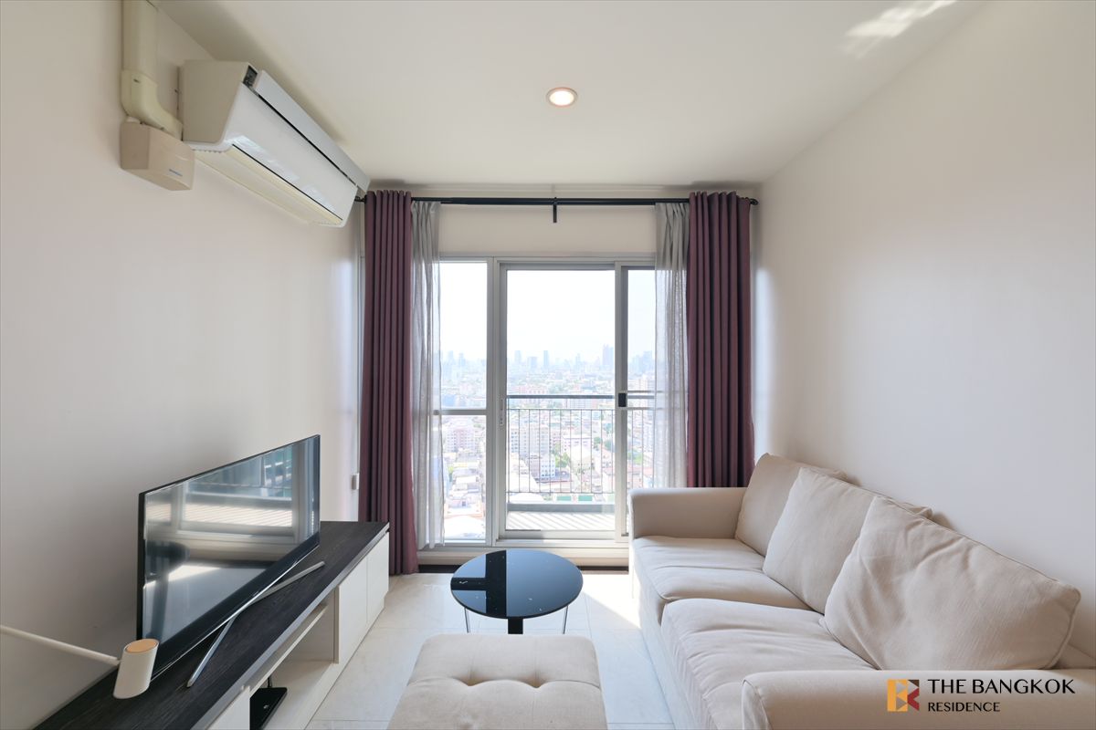 ขายคอนโดรัชดา ห้วยขวาง : Life Ratchadapisek - 2B2B / 56 Sq.m. / Price only 5.3 MB / High floor - by Loft