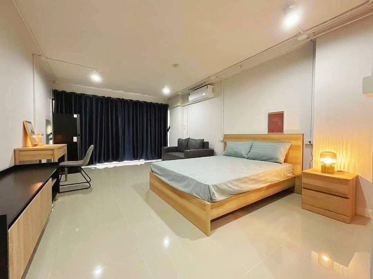 For RentCondoRatchadapisek, Huaikwang, Suttisan : Sriwara Mansion Condo 1 (Ratchada-Huai Khwang) 40 sqm. Full of washing machines only 10,000/month MRT Cultural Center Near Central Rama 9