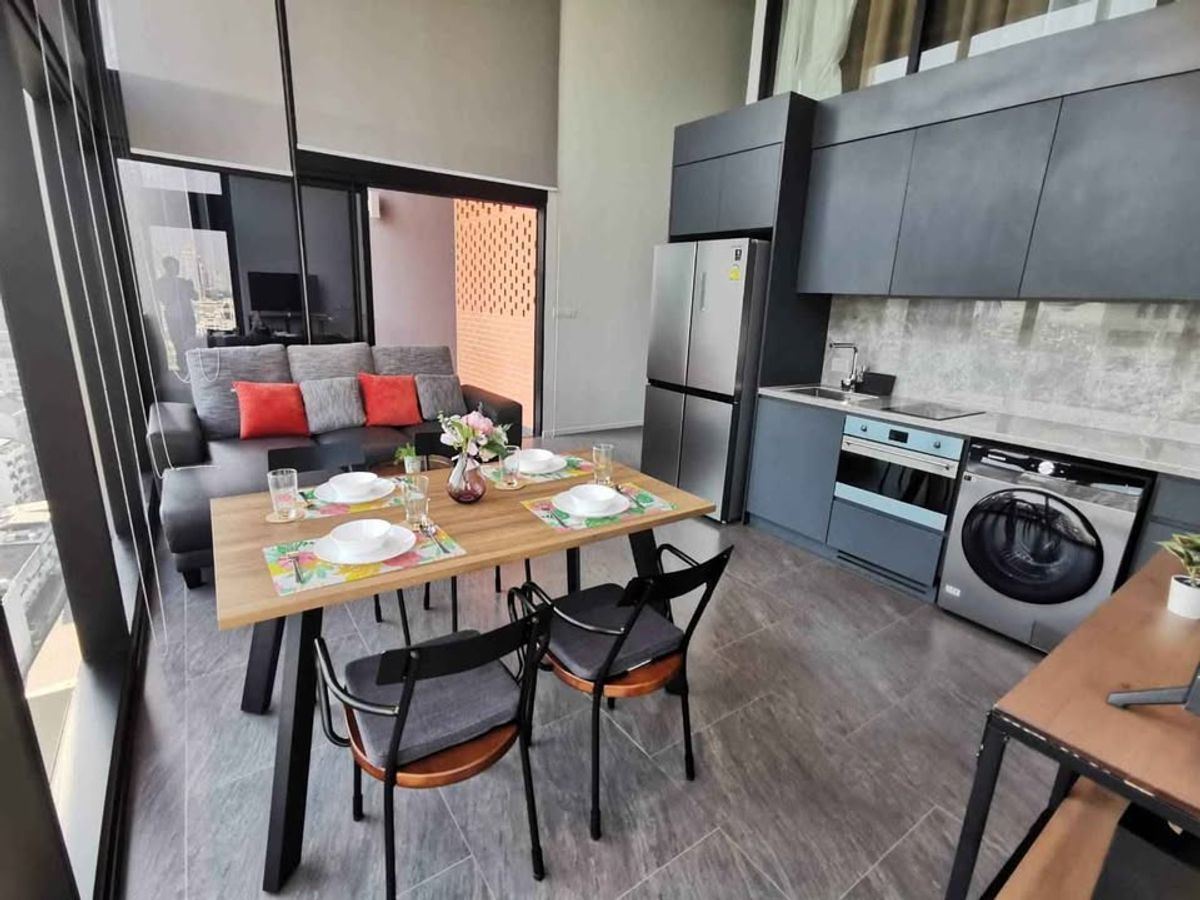 For RentCondoSilom, Saladaeng, Bangrak : [RENT] Duplex 2 Bedrooms 70 sqm Near BTS Saint Louis At The Lofts Silom (C31848)