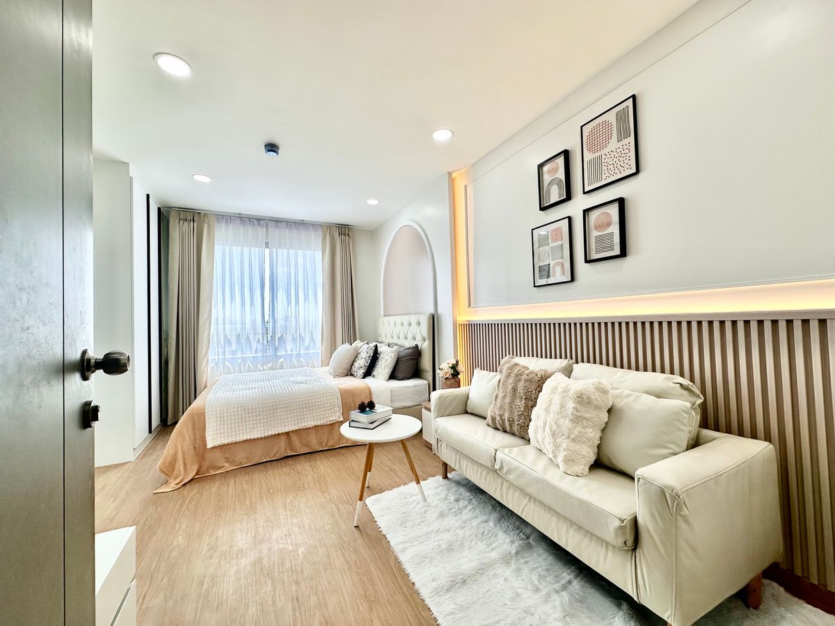 For SaleCondoEakachai, Bang Bon : 🏢 New Condo Ekachai 32 View Pool View Ready to move in. Modern new condo Complete with the central part of the swimming pool, fitness, parking and 24 -hour security, located in a potential location near Central Phra.