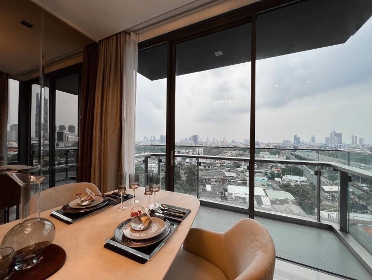 ขายคอนโดสาทร นราธิวาส : LTHC12124 – The Bangkok Sathorn SALE Size 116 sqm. 2 beds 2 baths Near BTS Saint Louis Station ONLY 35.8 MB