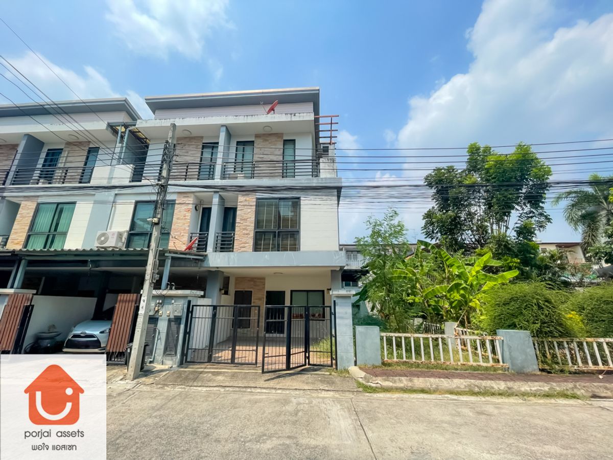 For SaleTownhomeLadprao101, Happy Land, The Mall Bang Kapi : 🏡 Sell 3 -story townhome, Merrit Place Ladprao 87 - The back of the train is convenient to travel 🏡