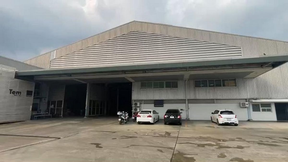 For RentWarehouseSamut Prakan,Samrong : HR2333 Warehouse for rent, size 3,700 sqm. With office Thepharak Km 10.5 Bang Phli, Samut Prakan