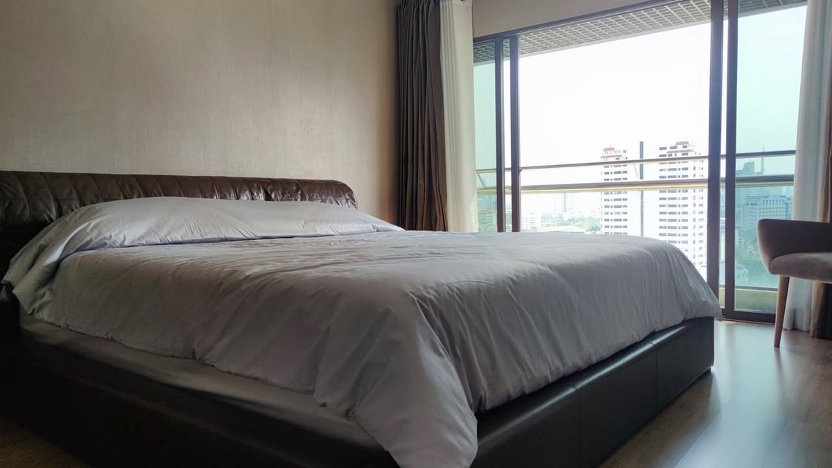 For RentCondoSathorn, Narathiwat : Rent The Natural Place Suite