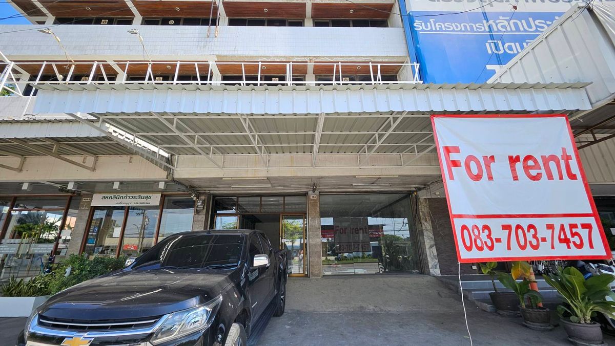 For RentShop HouseLadkrabang, Suwannaphum Airport : 2 -storey commercial building for rent on Onnut Road