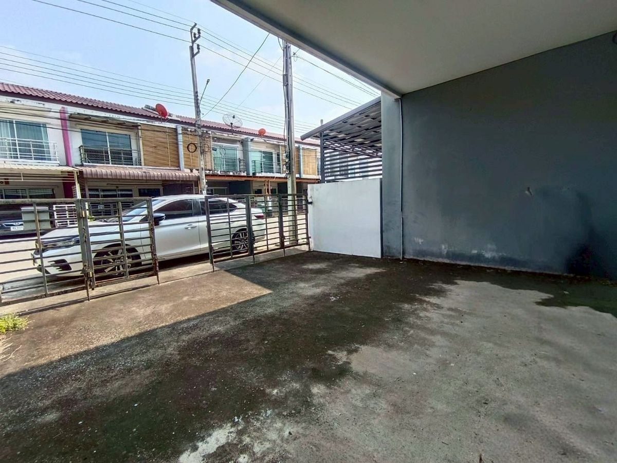 ขายทาวน์โฮม : K1635 ขายทาวน์เฮ้าส์ หลังมุม เพิ่งรีโนเวท 34.9 ตรว. 3 นอน เดอะทรัสต์ ทาวน์ ราชพฤกษ์ - รัตนาธิเบศร์