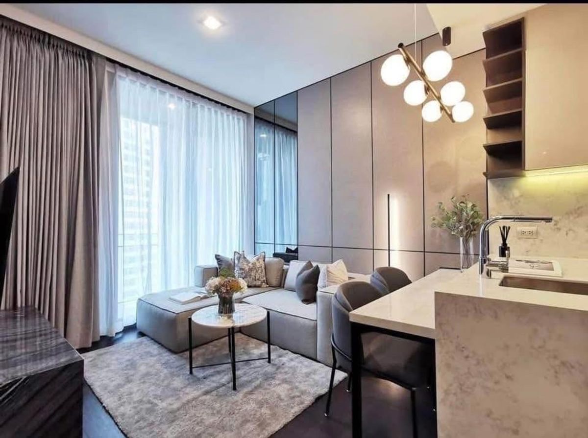 ให้เช่าคอนโดสุขุมวิท อโศก ทองหล่อ : Rental : Laviq Sukhumvit 31
• 1 Bedroom 1 Bathroom • Size : 45 S.qm
• 18 Floor 
