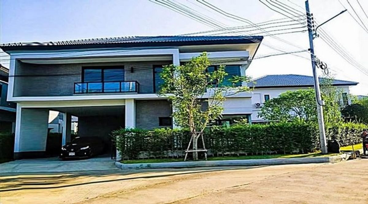For RentHouseRama5, Ratchapruek, Bangkruai : HR2388 selling and renting a detached house, Centro Ratchapruek Project-Vegetable garden, back corner, suitable for convenient transportation.