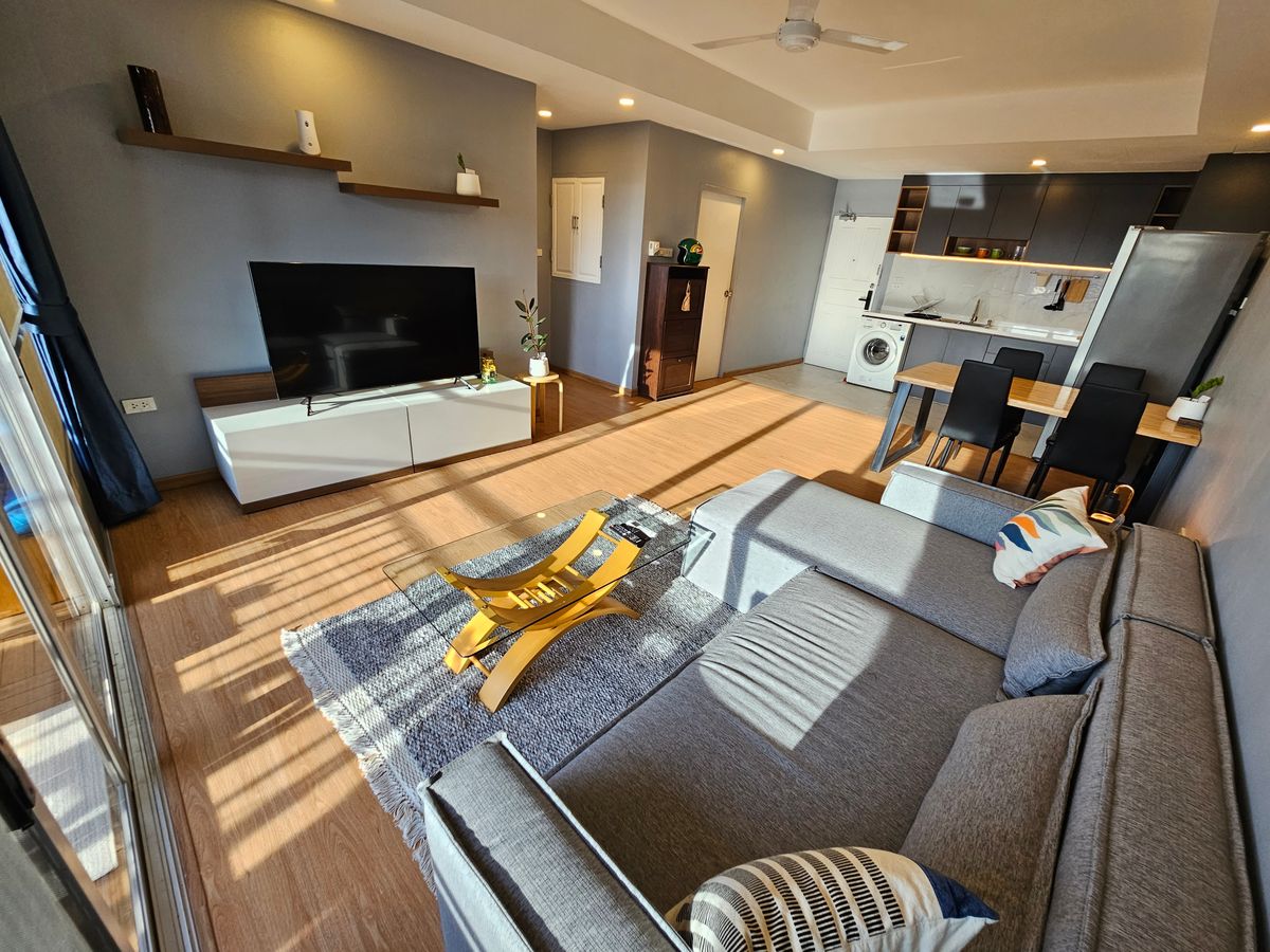 ให้เช่าคอนโดสุขุมวิท อโศก ทองหล่อ : Monterey Place - 2beds 1bath 78sqm. 40,000 Near MRT Queen Sirikit / Ready to move in