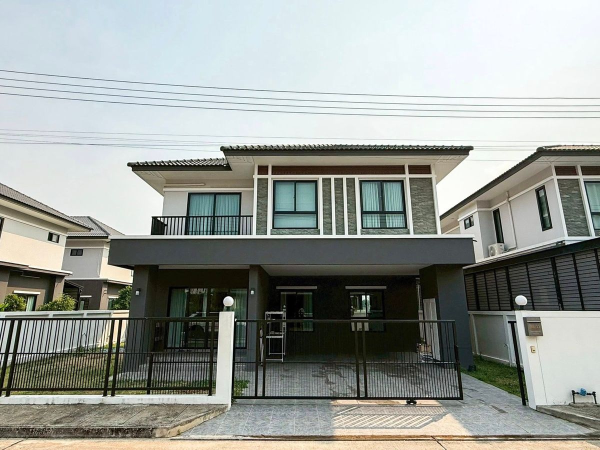 For SaleHouseChiang Mai : Detached houses are cheaper than the project in the village Zen2 by Sivalai Zen By Siwalai 2, new condition with built -in and electrical appliances.