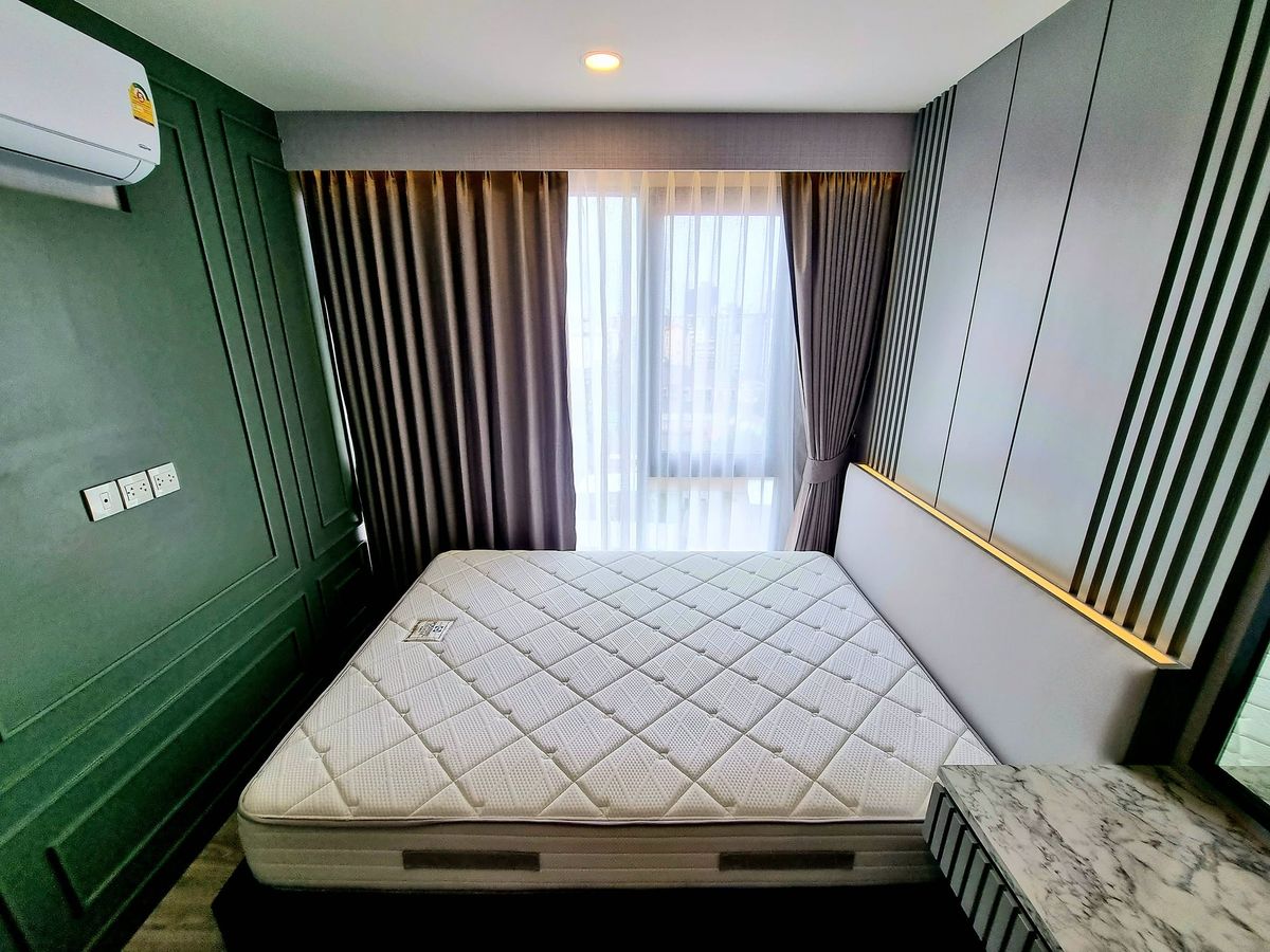For SaleCondoOnnut, Udomsuk : Selling 2 bedrooms, 2 bathrooms, corner, condo, iKon Sukumvit 77, ready to move in (SM1138)