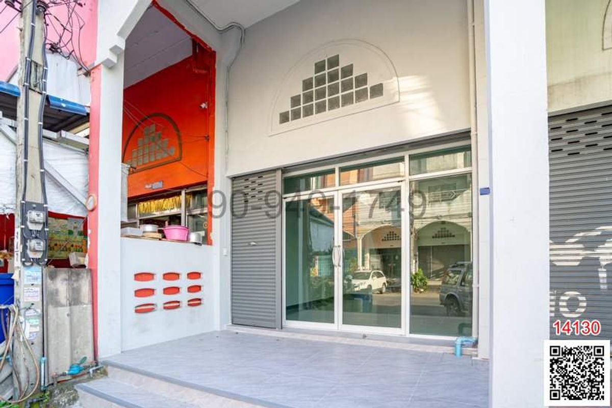 ขายบ้านลาดกระบัง สุวรรณภูมิ : ขาย อาคารพาณิชย์ 3.5 ชั้น หมู่บ้านรุ่งกิจวิลล่า 9 ซอยร่มเกล้า 58 รีโนเวทใหม่ทั้งหลัง ติดถนนใหญ่ร่มเกล้า