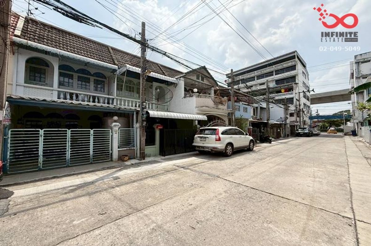 For SaleTownhomeKasetsart, Ratchayothin : 2 -story townhouse for sale 19 square meters, Than Thong Niwet, convenient to travel near Phahonyothin Road