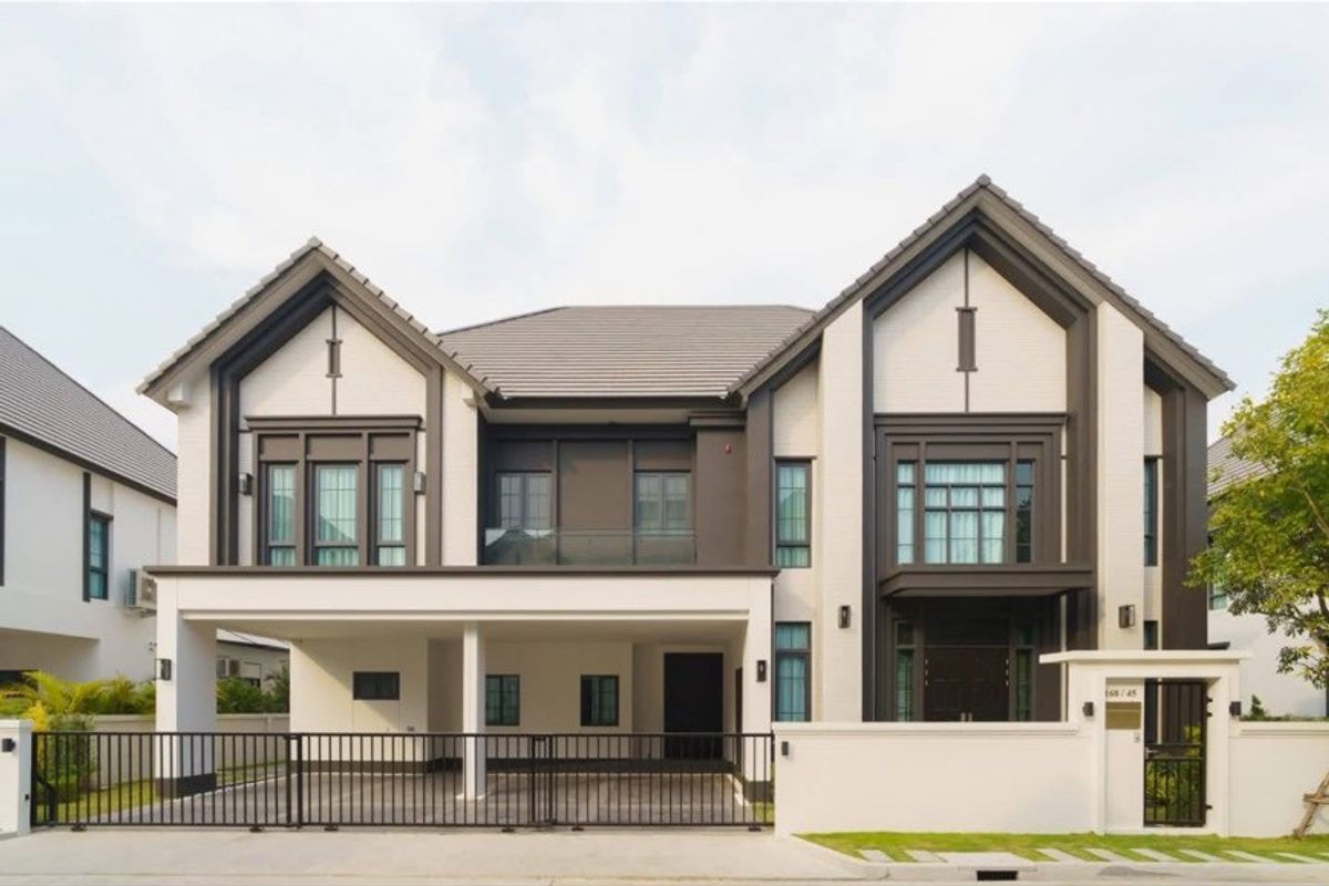 HouseBangna, Bearing, Lasalle : Modern Luxury ♦ 2-story house 5 bedrooms | 116.00 sq.w. 500.00 sq.m. | Near Concordian International School 6 minutes, IKEA 8 minutes, Golf Course, Muang Kaew 8 minutes  