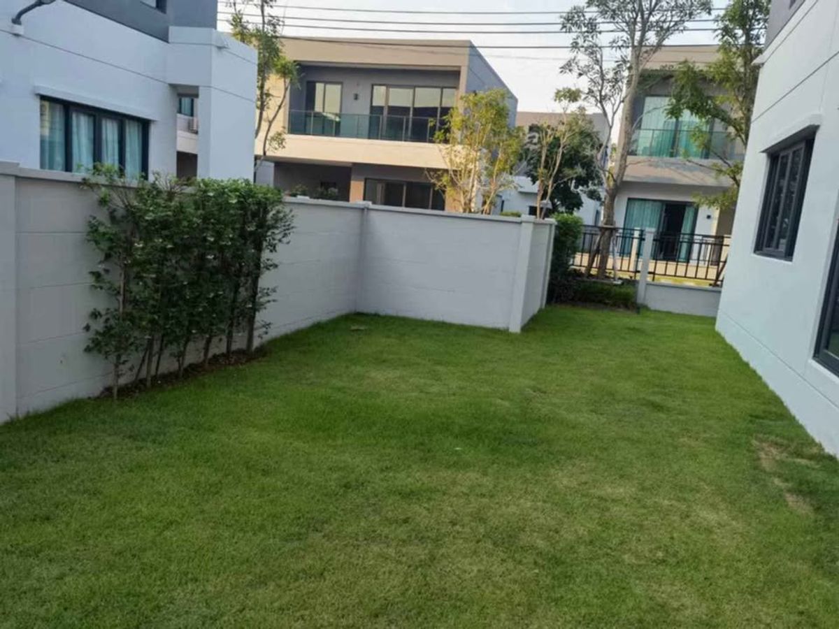 ให้เช่าบ้านบางนา แบริ่ง ลาซาล : The centro bangna