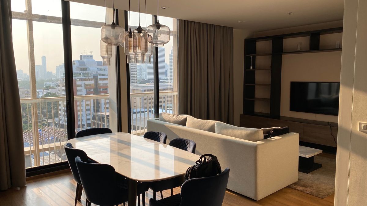 For RentCondoSukhumvit, Asoke, Thonglor : For Rent ! Park 24 (Origin Phrom Phrom) 2 bedrooms  near BTS Phrom Phong