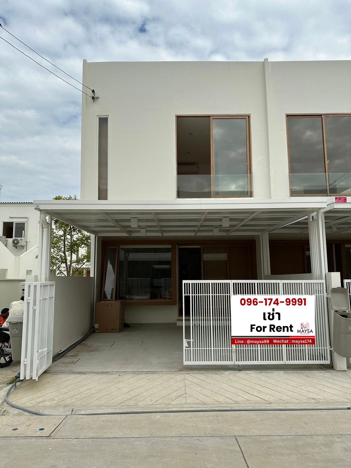 ให้เช่าทาวน์โฮมบางนา แบริ่ง ลาซาล : 🏡 ให้เช่าทาวน์โฮม 2 ชั้น หลังมุม  >> โครงการสุดมินิมอล  🎉 ใกล้เมกา บางนา 2.8 กม เฟอร์นิเจอร์และเครื่องใช้ไฟฟ้าครบ บ้านว่างพร้อมเข้าอยู่  ✅✅