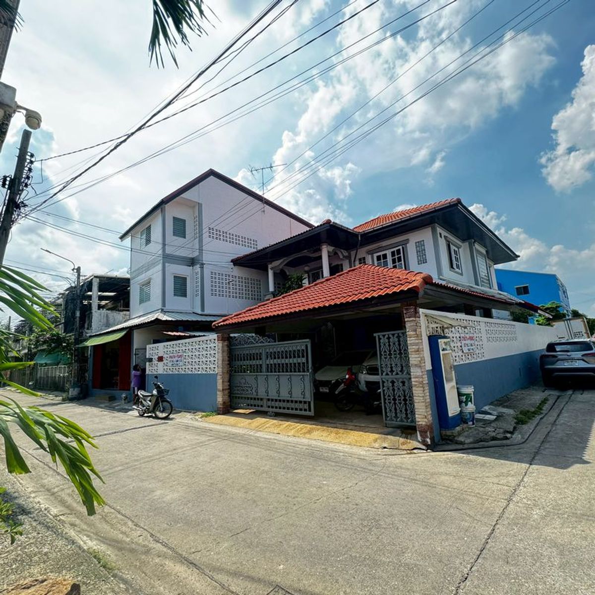 For SaleHouseBang kae, Phetkasem : House for sale with a cheap rental room, Soi Petchkasem 77, Nong Hong Phlu, Nong Khaem, Bangkok