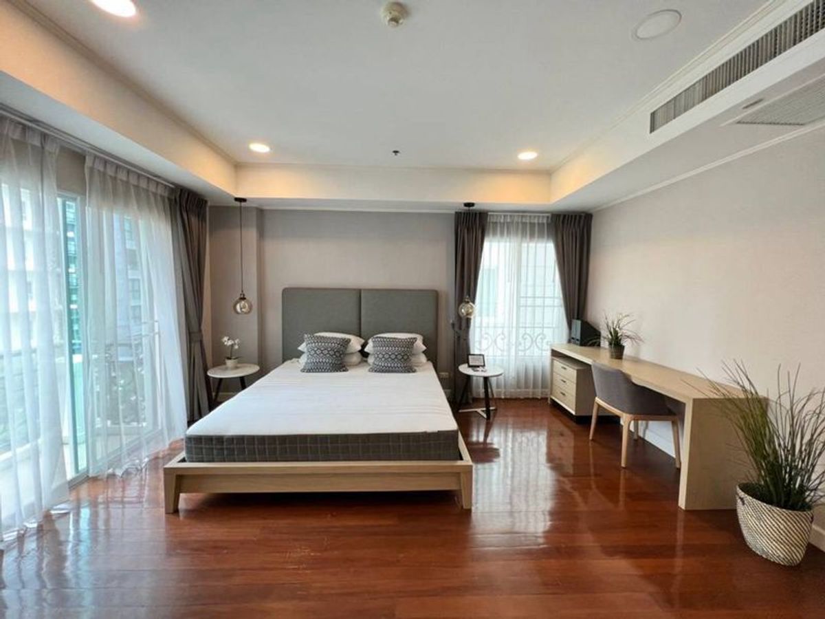 คอนโดสุขุมวิท อโศก ทองหล่อ : ขายและให้เช่า : La Vie En Rose Place 🌹