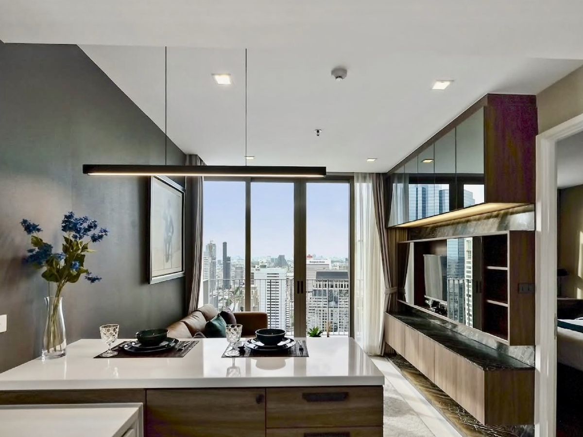 ให้เช่าคอนโดสาทร นราธิวาส : For Rent: Nara 9 Condominium | Prime Sathorn Area | High Floor
1 Bedroom | 43 SQM | 40th Floor | Near BTS Chongnonsi | Fully Furnished