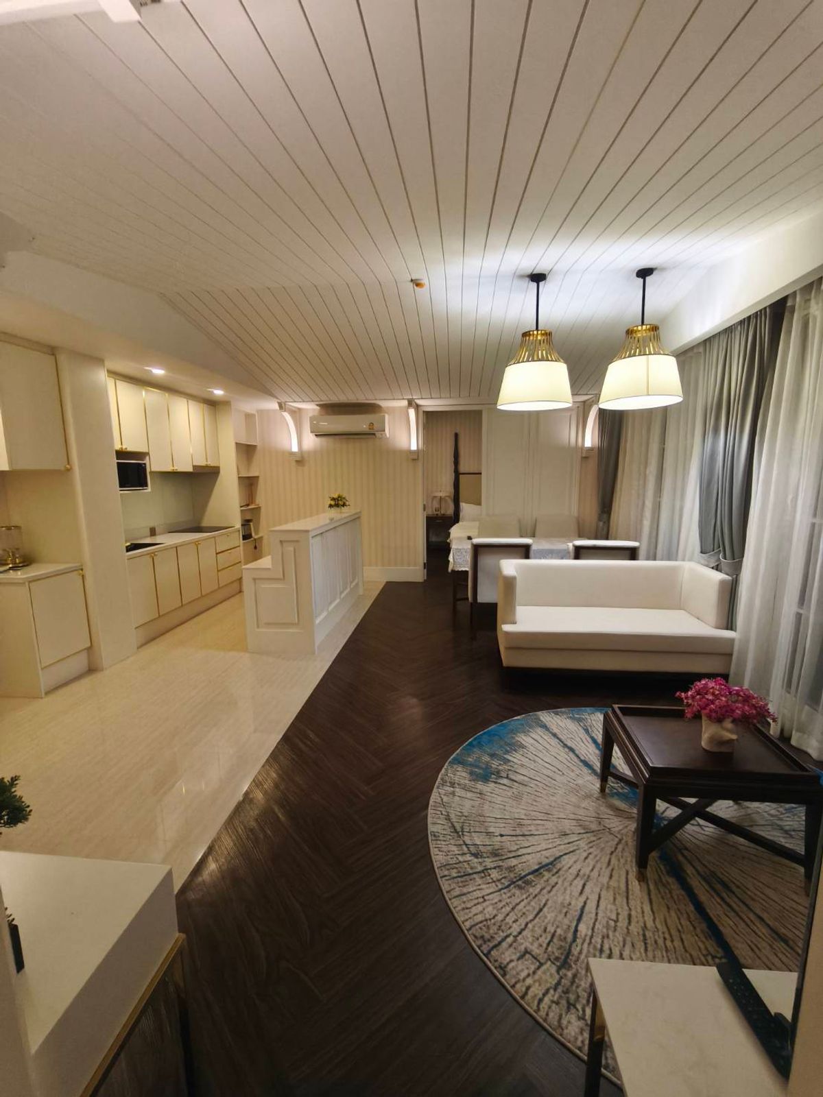 For SaleCondoPattaya, Bangsaen, Chonburi : Urgent sale! 8.4 million 2 bedrooms, 2 water 75 sq.m. Grand Florida Beachfront Condo Resort Pattaya