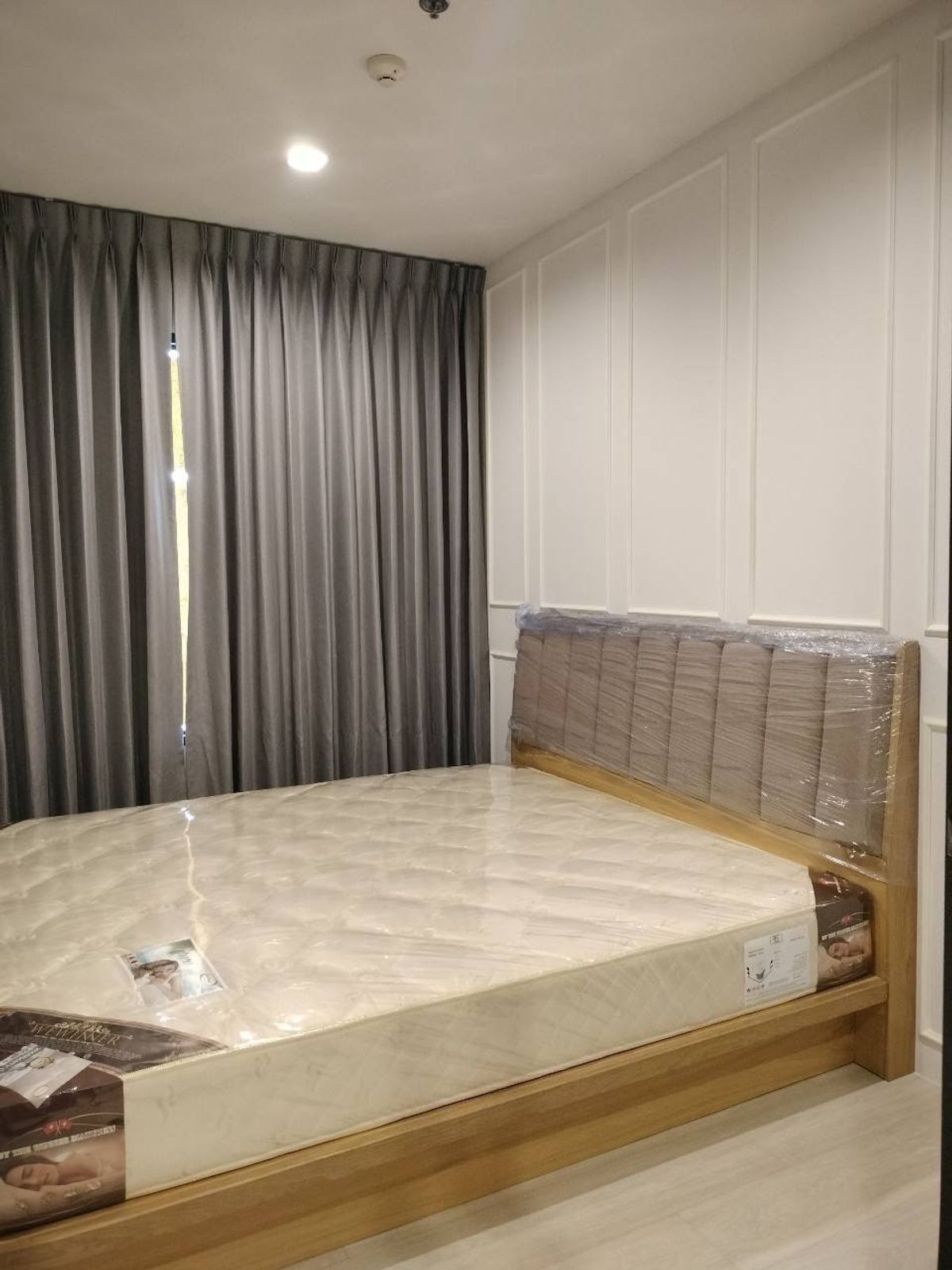 For RentCondoWitthayu, Chidlom, Langsuan, Ploenchit : For rent Life one wireless condo, 25,000baht 1bedroom, 35sqm, BTS PhloenChit, BTS Chidlom, Witthayu, Chidlom, Ploenchit, Sukhumvit, Ratchada, Lumpini, Sathorn, Chulalongkorn University, Mater Dei, SWU, Bumrungrad, Park Venture, Sindhorn,  Central Embassy