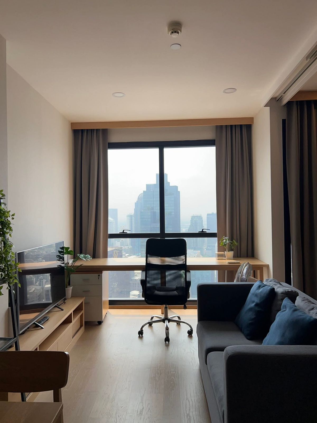 ให้เช่าคอนโดสยาม จุฬา สามย่าน : [L250428012] สำหรับเช่า Ashton Chula-Silom | 1 ห้องนอน | ขนาด 32.41 ตร.ม. | ราคาพิเศษ | พร้อมเข้าอยู่