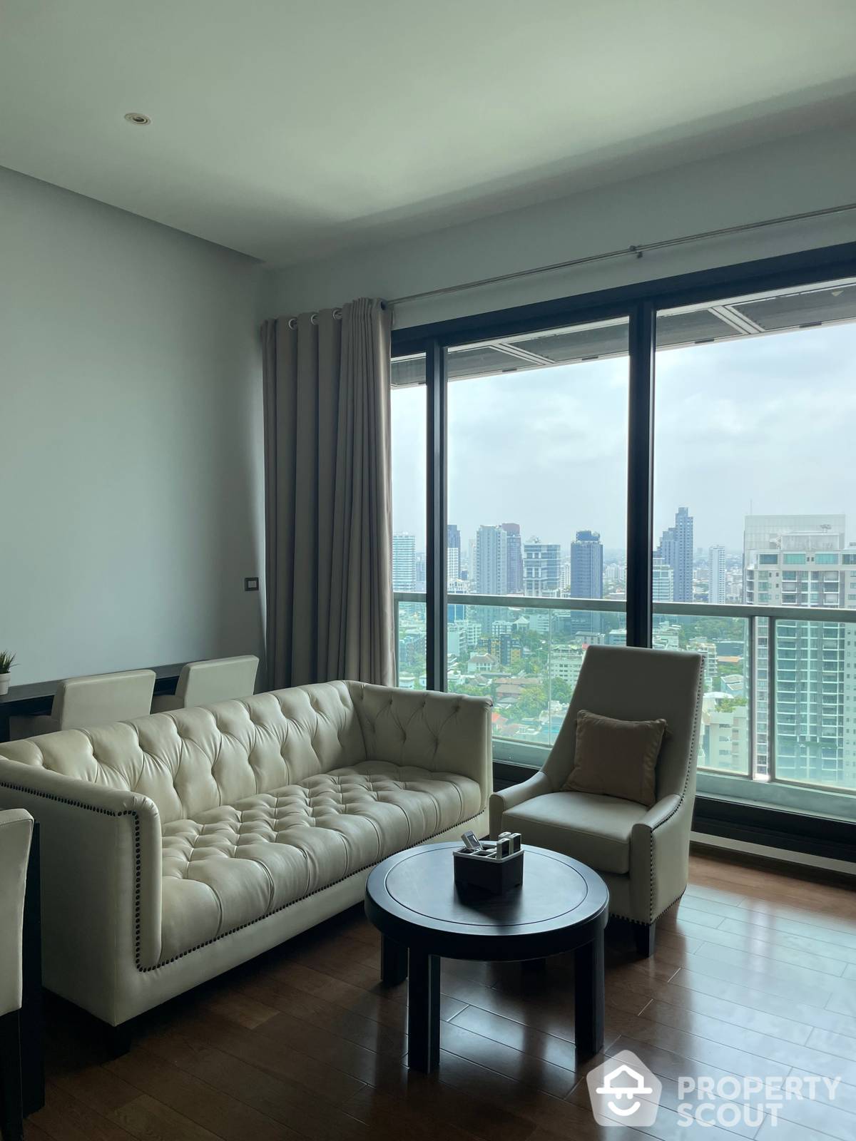 For RentCondoSukhumvit, Asoke, Thonglor : 3-BR Condo at The Address Sukhumvit 28 near BTS Phrom Phong