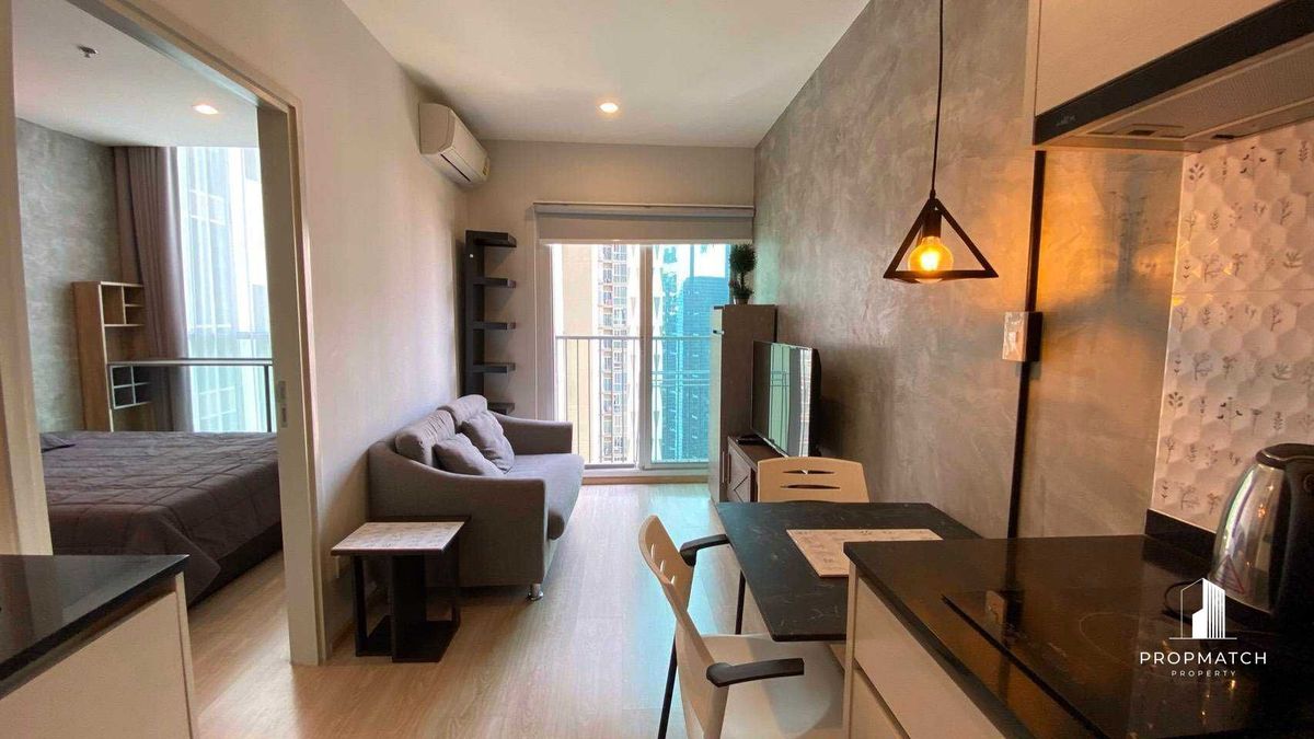 ให้เช่าคอนโดรัชดา ห้วยขวาง : ✨ Flash Deal ✨Noble Revolve Ratchada 1 ( 1Bed1Bath26SQM.)พร้อมอยู่ !! เพียง 17,000 บาทต่อเดือน Tel.0981315848 @propmatch