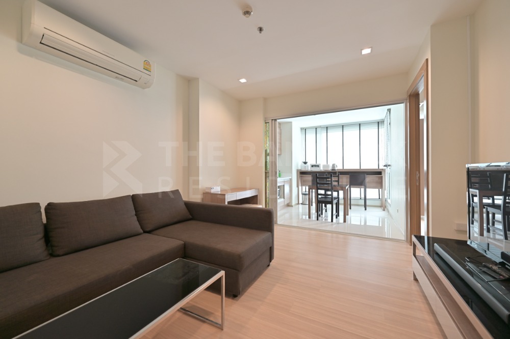 For RentCondoRatchadapisek, Huaikwang, Suttisan : Urgent for rent, beautiful room, complete furniture, electrical appliances, garden view, Rhythm Ratchada Huaikwang, 1 bedroom, 46 sq m, only 22,000 baht