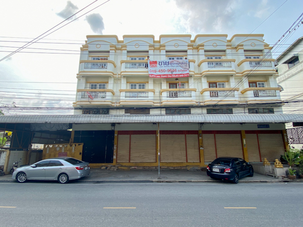 For SaleShophouseSamut Prakan,Samrong : Commercial building for sale, Bang Pu 72, size 3.5 floors, 5 booths, 116 sq wa, usable area 840 sq m. Suitable for office rental space