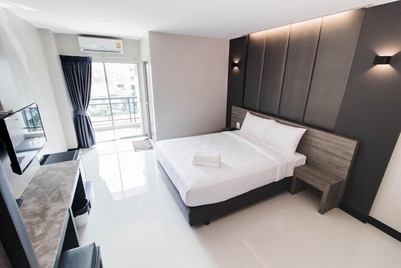 For SaleBusinesses for saleRatchadapisek, Huaikwang, Suttisan : Hotel for sale, 8 floors, 77 rooms, Ratchada Sutthisan, Huai Khwang, Ladprao, Meng Jai, near MRT Huai Khwang, MRT Sutthisan with elevator, furniture, ready to move in and full license