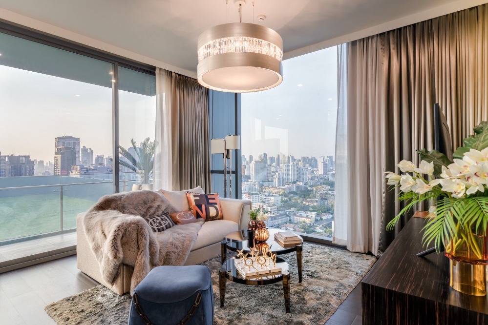 For SaleCondoSukhumvit, Asoke, Thonglor : *** Special price for sale *** Beautiful room, fully furnished, LAVIQ Sukhumvit 57, near BTS Thong Lo, 3 bedrooms, 144 sq.m. ready to move in !!