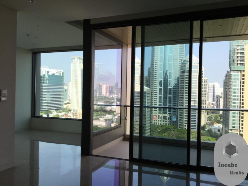 For SaleCondoWitthayu, Chidlom, Langsuan, Ploenchit : Condo For Sale Sindhorn Residence 2 Bedroom 3 Bathroom 142 sqm