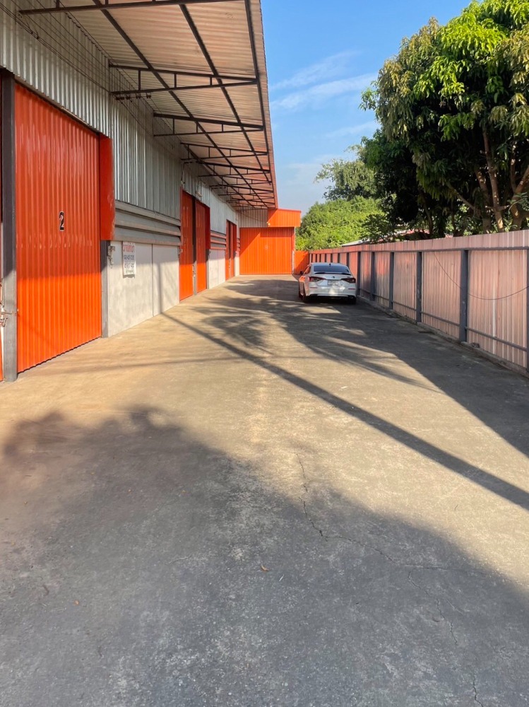 For RentWarehouseNonthaburi, Bang Yai, Bangbuathong : MTK002 Warehouse for rent, Soi Kantana. Wat Phra Ngoen area Kanchanaphisek Road, Bang Muang, Bang Yai District, Nonthaburi Province