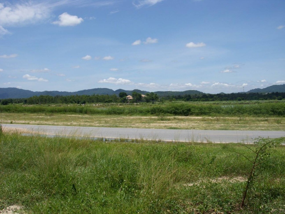 For RentLandPattaya, Bangsaen, Chonburi : Land for rent Next to Nong Kho Reservoir, 193 sq.w., Sriracha