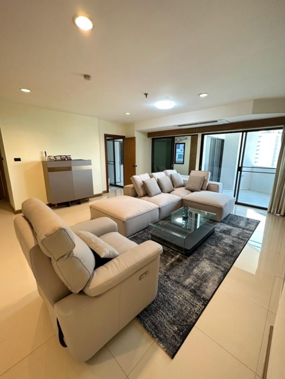 For SaleCondoSukhumvit, Asoke, Thonglor : Condo for sale 55th Tower Thonglor Soi 2, 3 bedrooms, 2 bathrooms, 164.85 sq m., fully furnished.