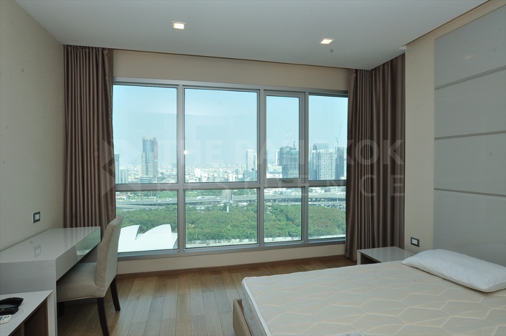 For RentCondoRama9, Petchburi, RCA : ปล่อยเช่า The Address Asoke  66 Sqm 2 bedrooms 2 bathrooms  ห้องมุม สวย น่าอยู่ 35,000 บาท