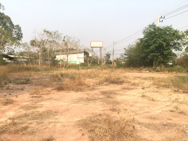 For SaleLandKorat Nakhon Ratchasima : Land for sale on the bypass road. Bypass Korat city, area 3-2-30 rai, Johor Korat