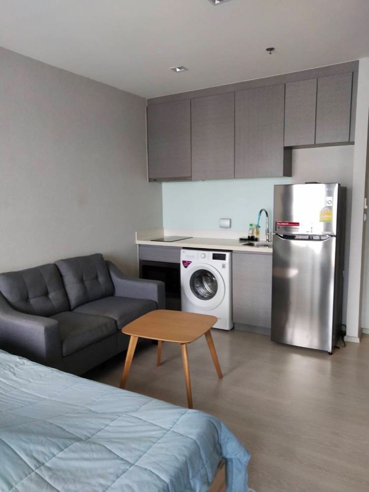 For RentCondoSukhumvit, Asoke, Thonglor : urgent! Special price Rhythm Sukhumvit 36-38, studio, 1 bedroom, 1 bathroom, walk to BTS Thonglor, only 16,000 baht.