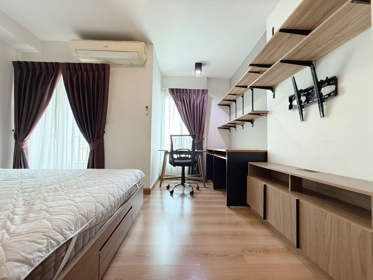 For SaleCondoKasetsart, Ratchayothin : Condo for sale, Chapter One The Campus Kaset, Chapter One The Campus Kaset, near Kasetsart University, Bangkhen, 200 meters, near BTS Sena Station, 100 meters