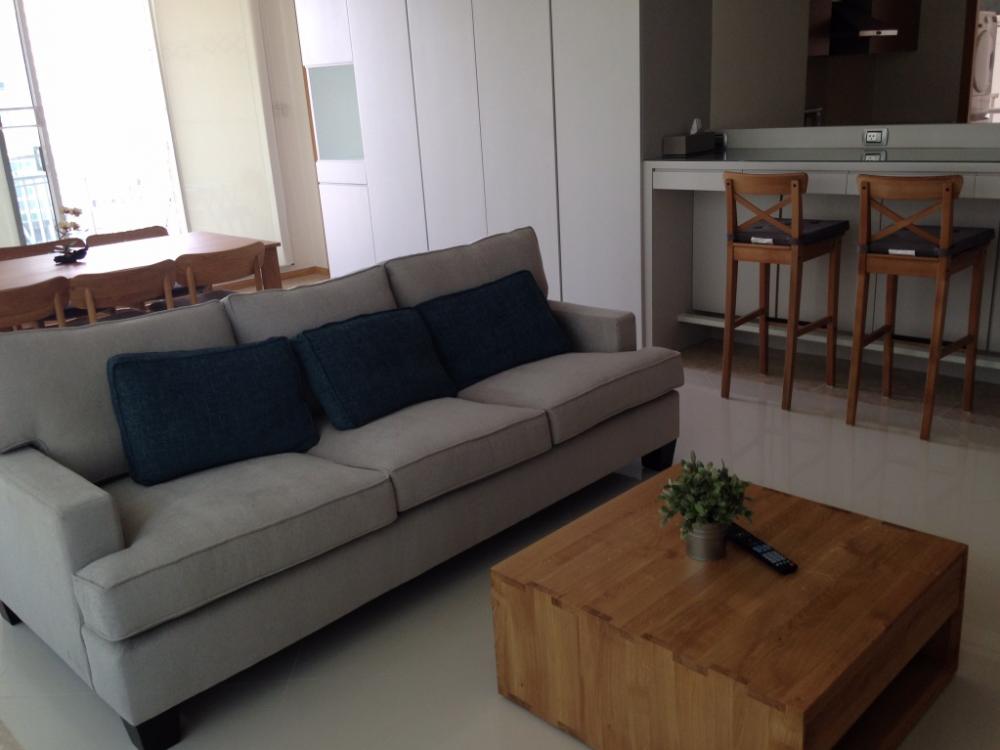 ให้เช่าคอนโดสาทร นราธิวาส : Empire Place 2-bedroom fully furnished for rent, near BTS Chongnonsi