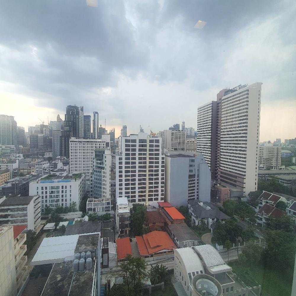 For RentCondoNana, North Nana,Sukhumvit13, Soi Nana : 28K @Hyde Sukhumvit 11 on High floor 33 Sq.m