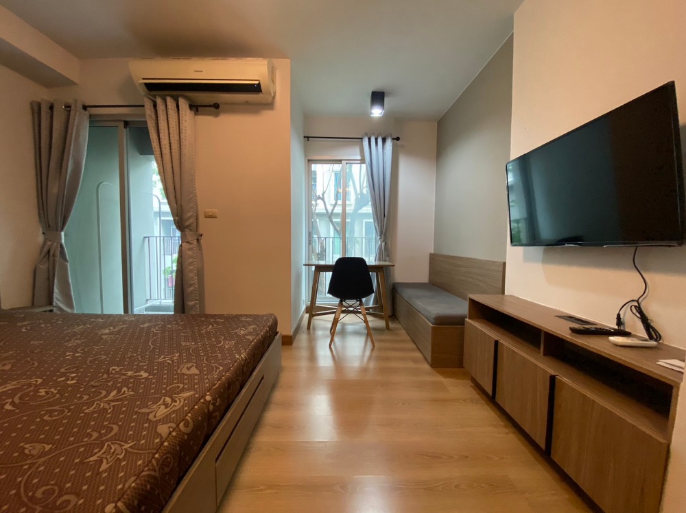 For RentCondoKasetsart, Ratchayothin : Condo for rent, Chapter One The Campus Kaset, Chapter One The Campus Kaset, near Kasetsart University, Bangkhen, 200 meters, near BTS Sanam Khen Station, only 100 meters.