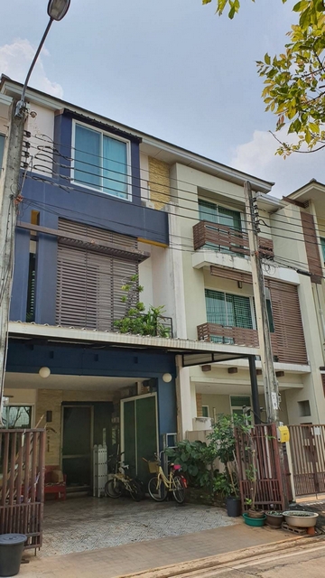 For SaleTownhouseSathorn, Narathiwat : Townhome for sale, Thanapat House project, 3 floors, Soi Nonsi 20, size 23 sq m. Fully furnished.