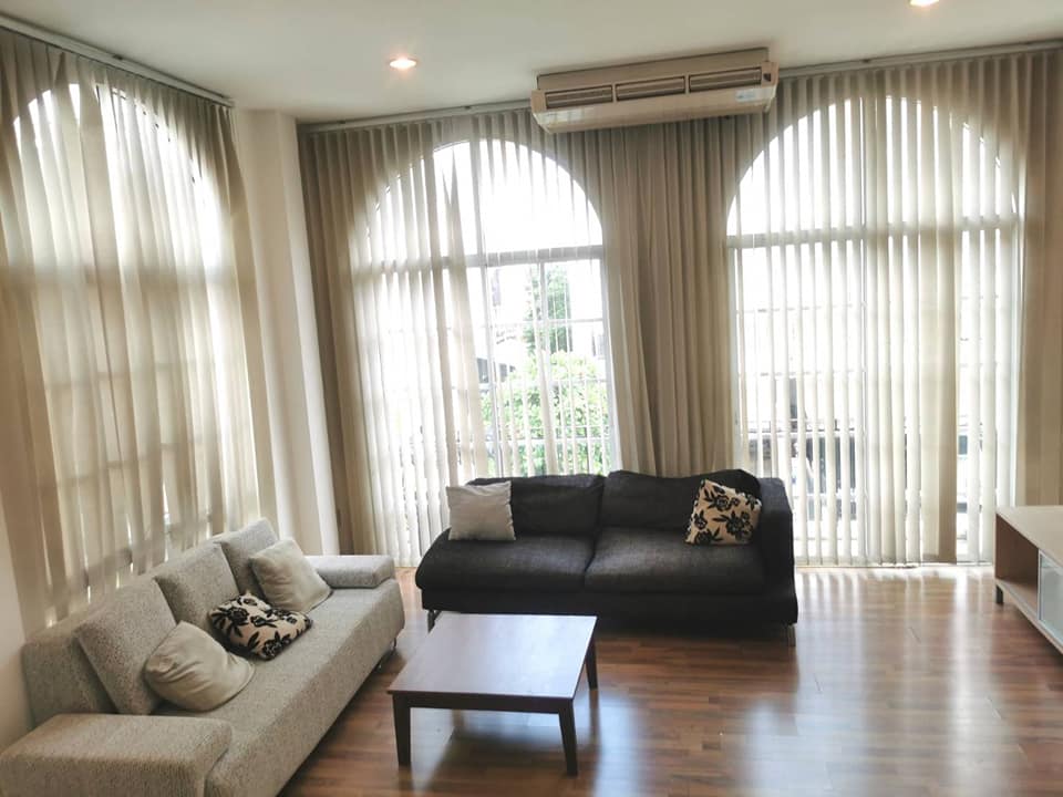 For RentTownhomeRamkhamhaeng, Hua Mak : LBH0130 3-storey townhome for rent, Village Plus city park (Hua Mak - Rama 9), fully furnished, ready to move in.