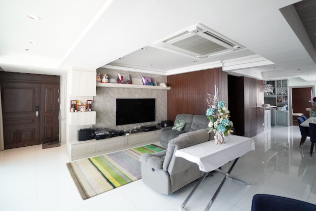 ขายคอนโดสุขุมวิท อโศก ทองหล่อ : ขาย Duplex Penthouse บ้านพร้อมพงษ์ คอนโดมิเนียม สุขุมวิท 39 ชั้นบนสุด ขนาด 294 ตรม. 3 ห้องนอน 5 ห้องน้ำ มีห้องแม่บ้าน วิว Panorama ใกล้ EmQuartier ตกแต่งสวยพร้อมอยู่